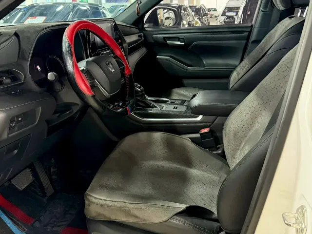 Toyota Crown Kluger — Фото автомобиля 4