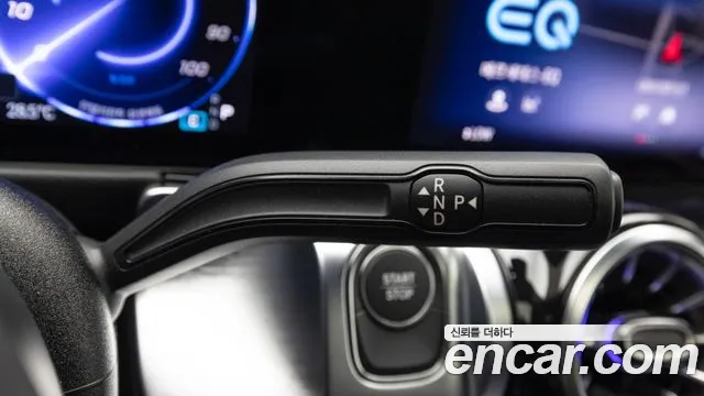 Mercedes-Benz EQB — Фото автомобиля 19
