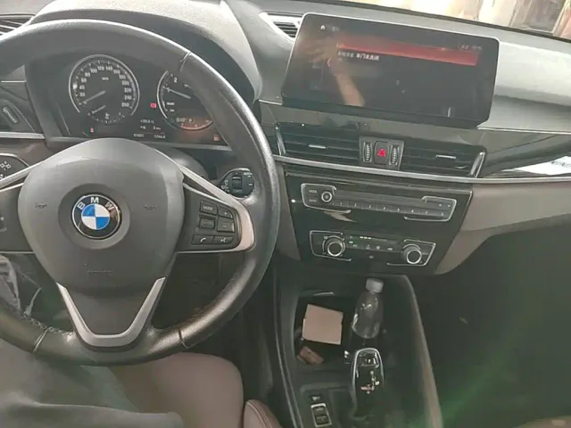 BMW X1 — Фото автомобиля 9