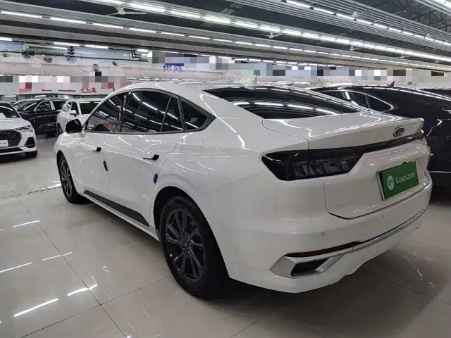 Ford Mondeo — Фото автомобиля 4