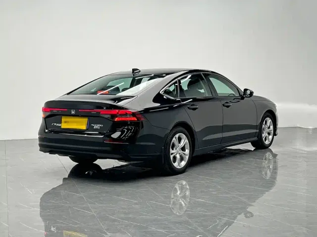 Honda Accord — Фото автомобиля 6