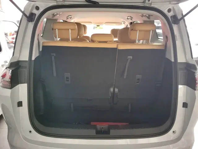 Wuling Starlight 730 — Фото автомобиля 18