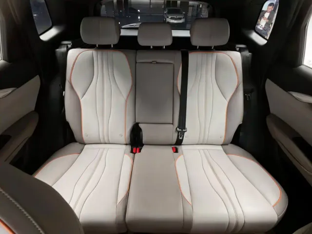 BYD Song Pro — Фото автомобиля 15