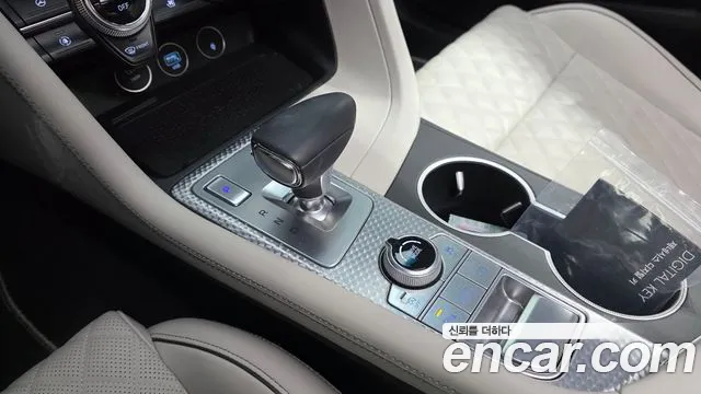 Genesis G70 New — Фото автомобиля 12