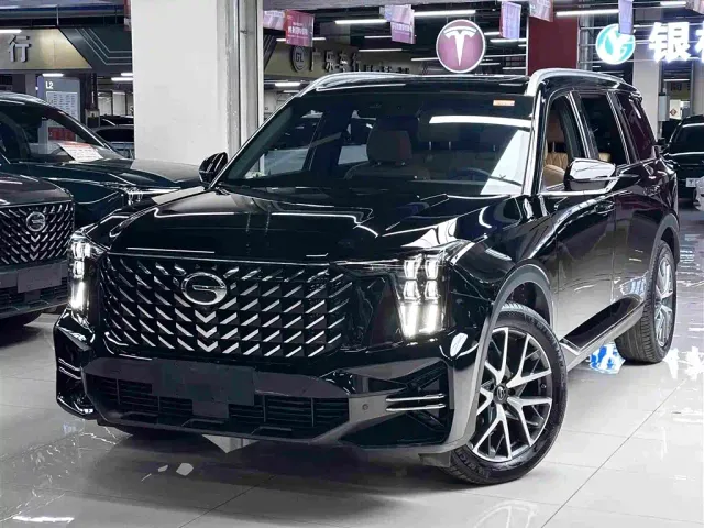 Фотография автомобиля — GAC Trumpchi GS8