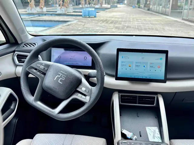 BYD Yuan UP — Фото автомобиля 13