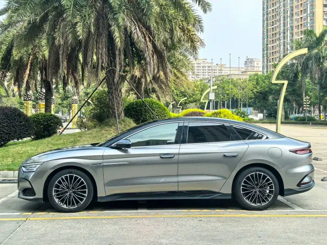 BYD Han — Фото автомобиля 28