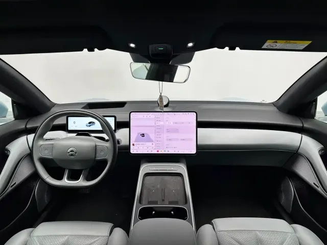 NIO NIO ET5 2025 75kWh — Фото автомобиля 11
