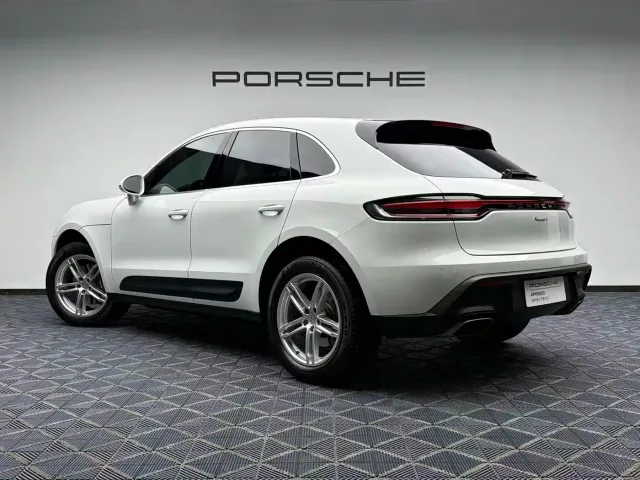 Porsche Macan — Фото автомобиля 13