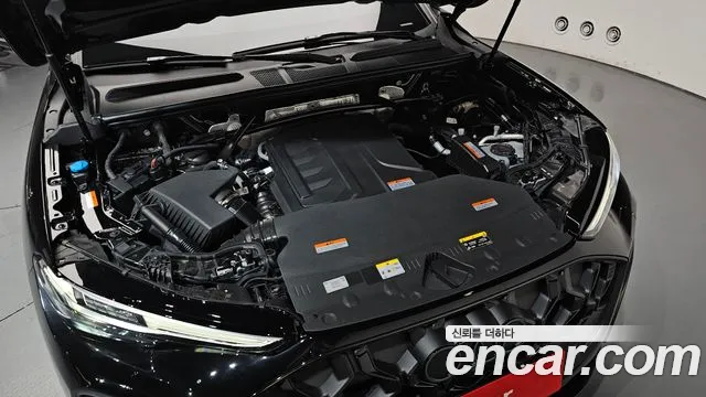 Audi Q5 40 TFSI quattro Sportback S Line — Фото автомобиля 5