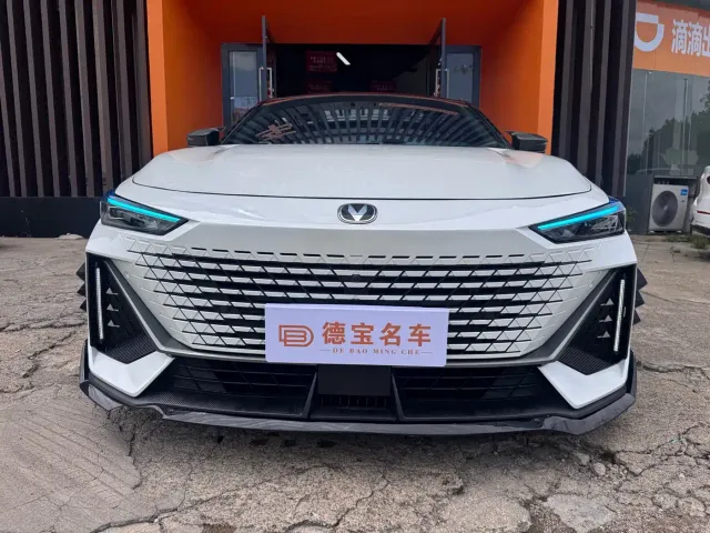Changan UNI-V — Фото автомобиля 2