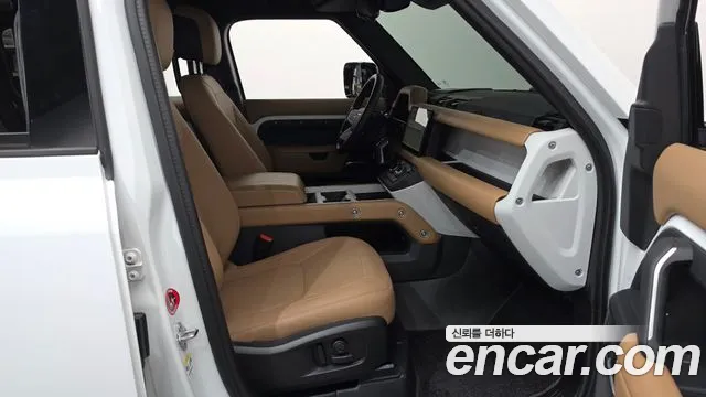 Land Rover Defender L663 — Фото автомобиля 16