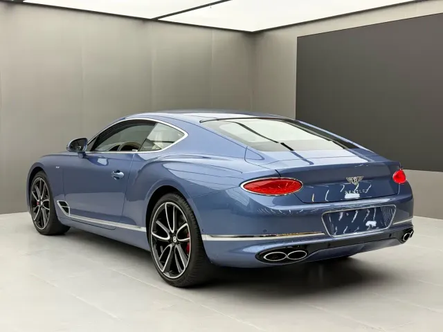 Bentley Continental — Фото автомобиля 5