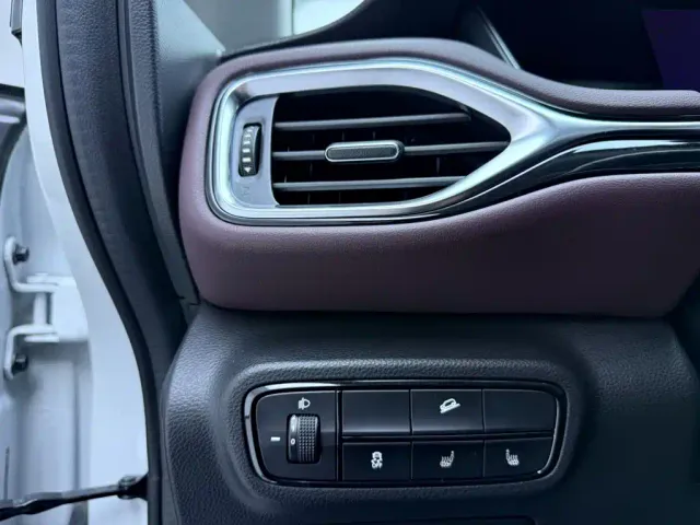 GAC Trumpchi M6 — Фото автомобиля 9