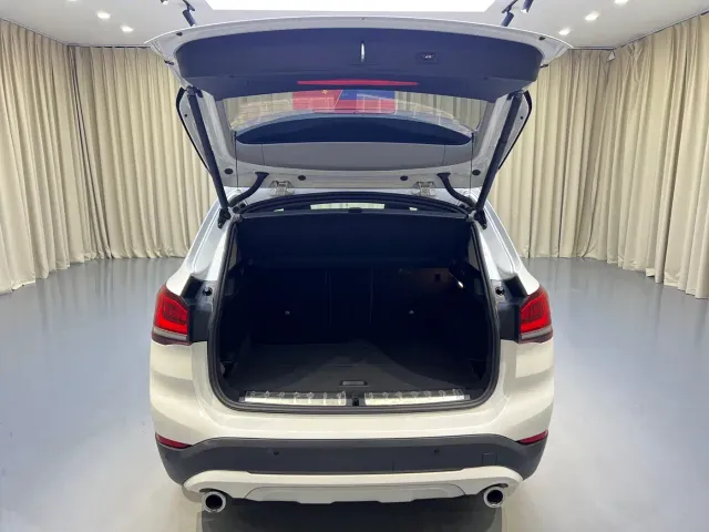 BMW X1 — Фото автомобиля 7