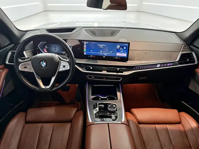 BMW X7 — Фото автомобиля 6