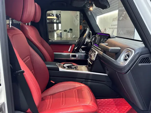 Mercedes-Benz G-Class — Фото автомобиля 14