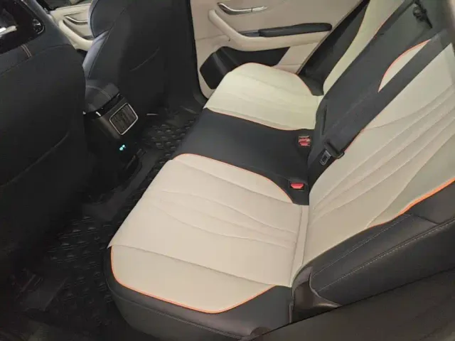 BYD Song PLUS — Фото автомобиля 16