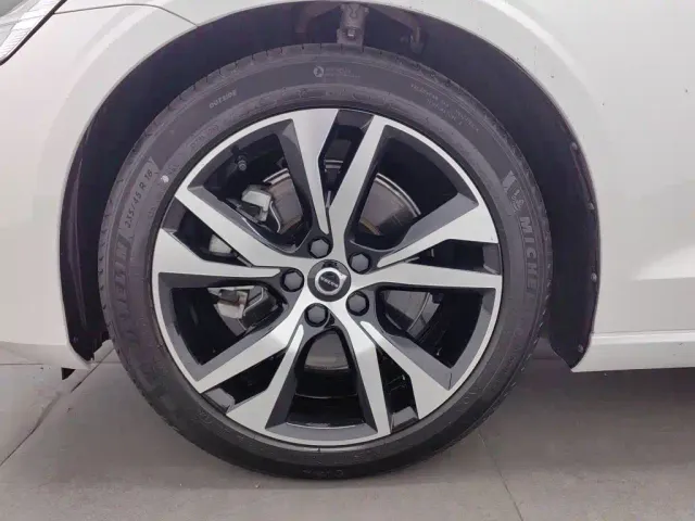 Volvo Volvo S60 2025 B5 Elegance Sport Edition — Фото автомобиля 17