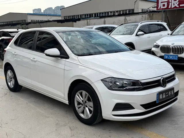 Volkswagen Polo — Фото автомобиля 3