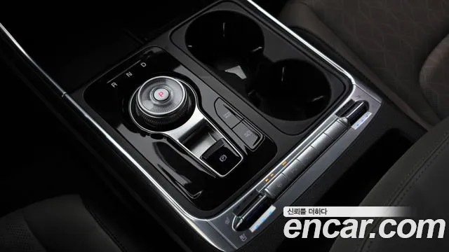 Kia Carnival 4th Gen — Фото автомобиля 12