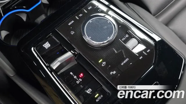 BMW 5 Series G60 — Фото автомобиля 12
