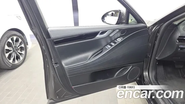 Genesis G80 RG3 — Фото автомобиля 13