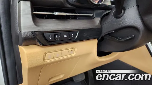 Kia Canival Carnival 4 поколение Бензин 9 мест Prestige — Фото автомобиля 16