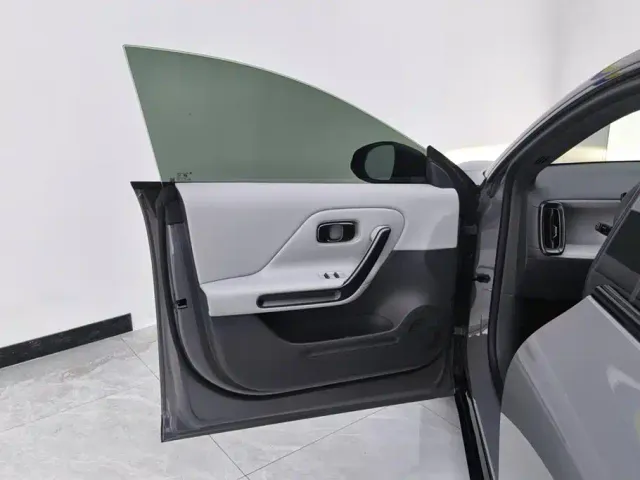 Leapmotor Lafa 5 — Фото автомобиля 7