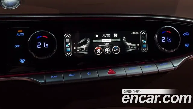 Genesis GV70 — Фото автомобиля 26