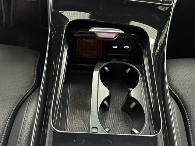 Mercedes-Benz C-Class — Фото автомобиля 18