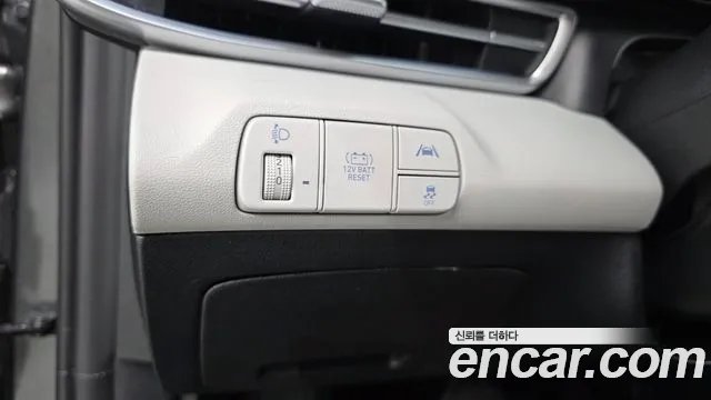 Hyundai AVANTE Inspiration — Фото автомобиля 14