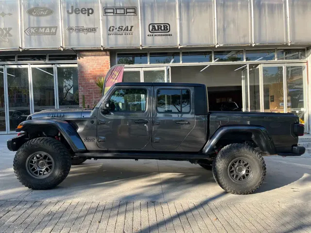 Jeep Gladiator — Фото автомобиля 4