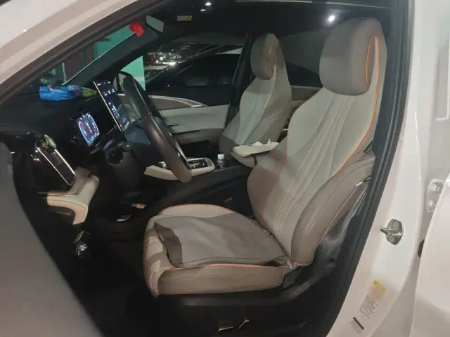 BYD Song Pro — Фото автомобиля 11