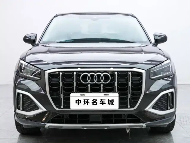 Audi Q2L — Фото автомобиля 4