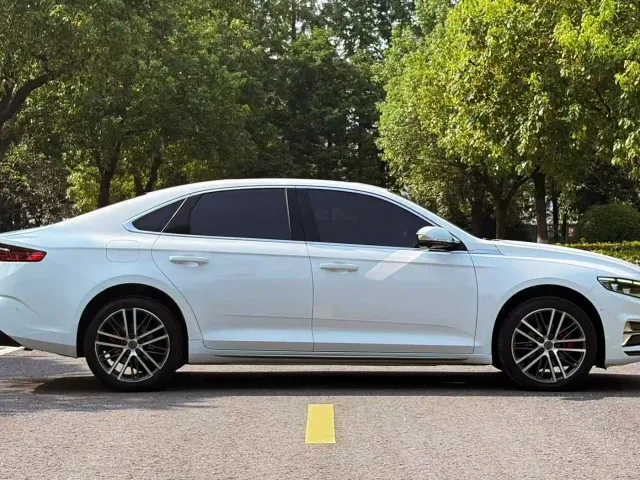 Geely Xingrui — Фото автомобиля 4