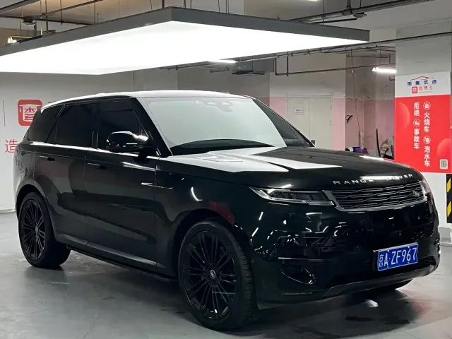 Land Rover Range Rover Sport — Фото автомобиля 3