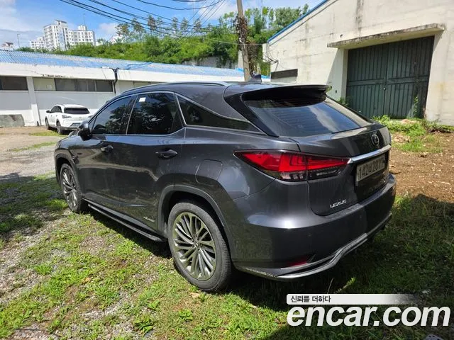 Lexus RX — Фото автомобиля 2