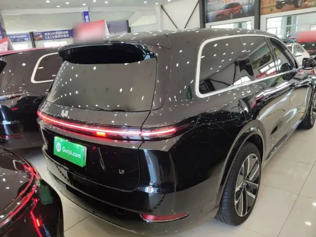 Li Auto L9 — Фото автомобиля 3
