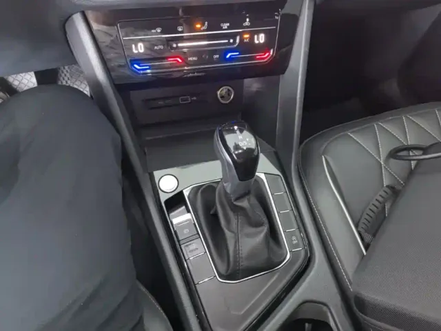 Volkswagen Tiguan L — Фото автомобиля 9