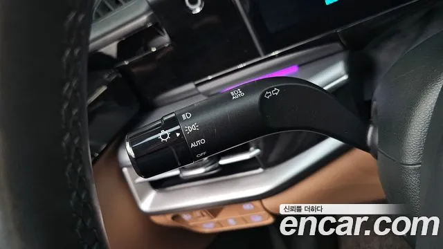 Hyundai Grandeur GN7 — Фото автомобиля 30