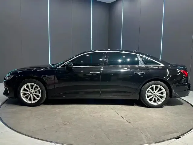 Audi A6L — Фото автомобиля 4