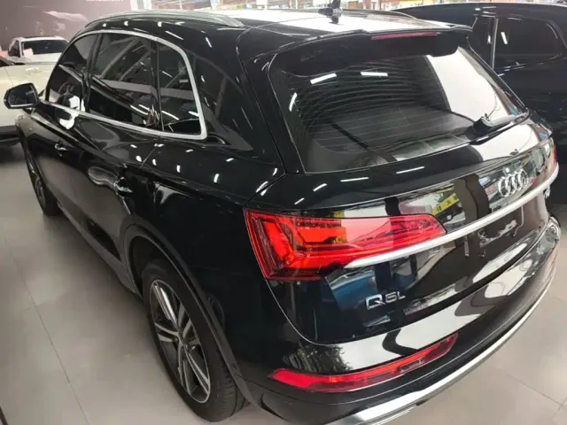 Audi Q5L — Фото автомобиля 4