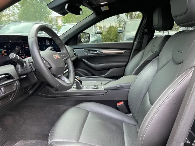 Cadillac CT5 — Фото автомобиля 5