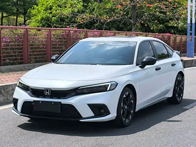 Honda Civic — Фото автомобиля 2