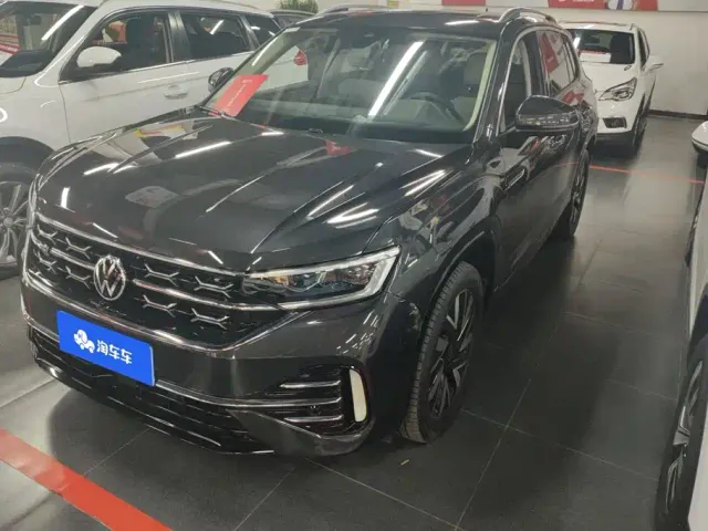 Фотография автомобиля — Volkswagen Tayron