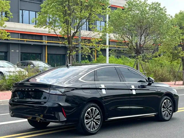 Chery Fulwin A8 — Фото автомобиля 9
