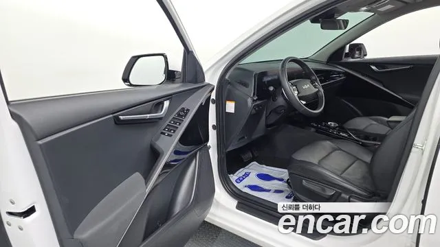 Kia Niro New — Фото автомобиля 15