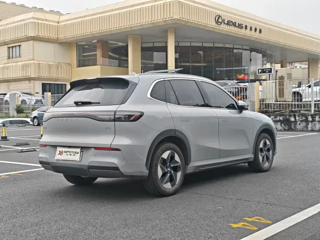 Geely Galaxy E5 — Фото автомобиля 6