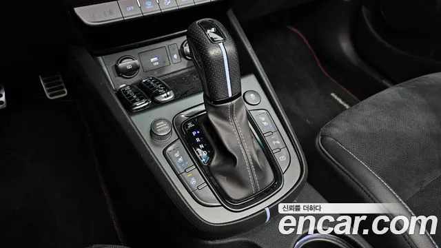 Hyundai Kona Kona (New) — Фото автомобиля 12